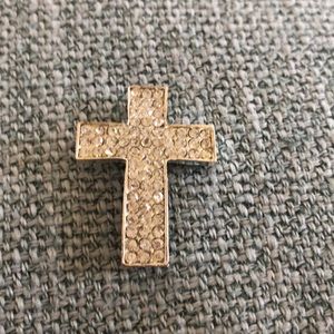 Cross pendant with clear stones New